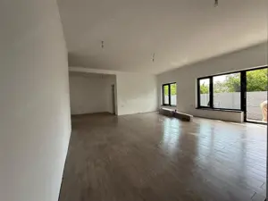 Casa 4 cam 163 mp utili, 27 mp terasa, teren 689mp - imagine 14 Casa 4 cam 163 mp utili, 27 mp terasa, teren 689mp - imagine 14