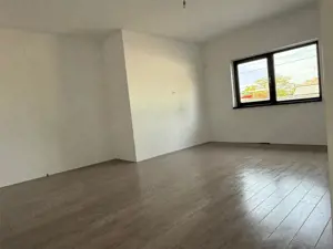 Casa 4 cam 163 mp utili, 27 mp terasa, teren 689mp - imagine 4 Casa 4 cam 163 mp utili, 27 mp terasa, teren 689mp - imagine 4