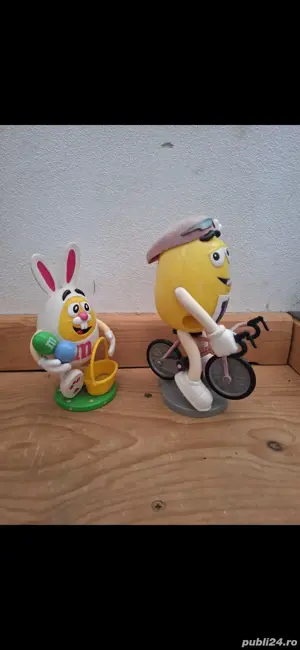 Figurine m&s dispensere