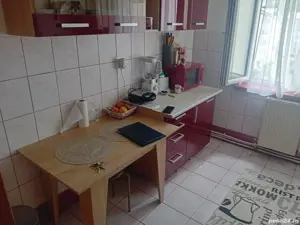 Ap 3 Cam,la cheie,decomandat, 70mp,Precista,cu pod, 2 balcoane si boxa - imagine 3