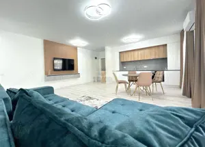 Constructor vand 3 camere balcon in zona Supeco