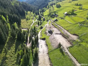 Vând teren intravilan in Baisoara - imagine 9