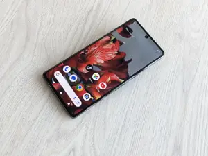 Google Pixel 7 Pro 128GB 12gb Android 15 + Folie + Husa + Cablu 50 megapixeli