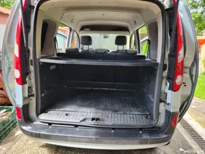 Renault Kangoo - imagine 8 Renault Kangoo - imagine 8