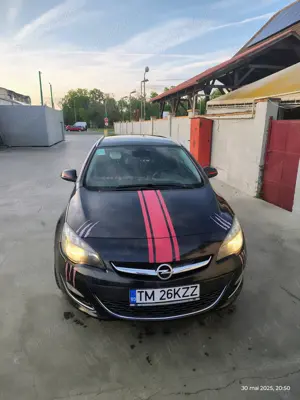 VandOpelAstra J sport tourer   - imagine 5