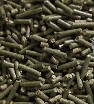 Peleti lucerna pentru animale și pasari