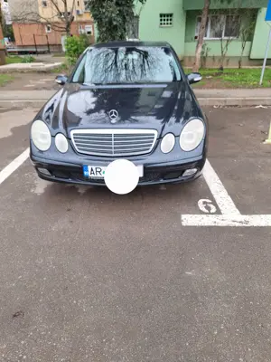 Vând sau schimb Mercedes 