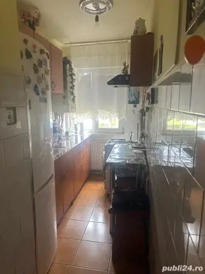 Apartament cu 3 camere - etajul 1 - imagine 5