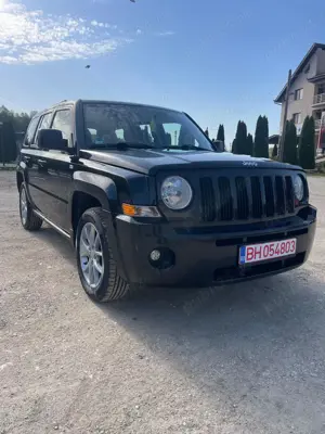 Ofer spre vanzare SUV Jeep Patriot 4x4 (4WD-Permanent), foarte bine intretinut tehnic, fabricat 2010