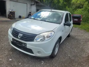Dacia Sandero 1.4 benzină  - imagine 2 Dacia Sandero 1.4 benzină  - imagine 2