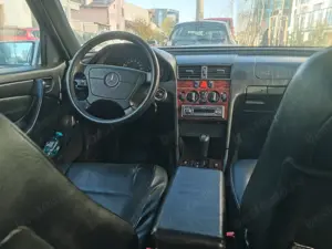 Vand Mercedes - Benz C class W202 220D break automata - imagine 5