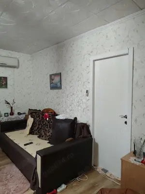 Vand apartament cu 3 camere - imagine 8