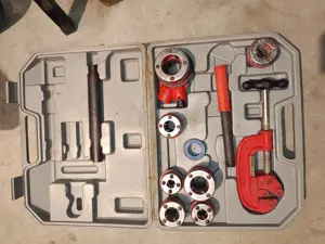 Menghina filete țevi gaz