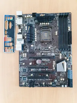 Placa de Baza ASRock Z77 Extreme4 | Defecta - imagine 5