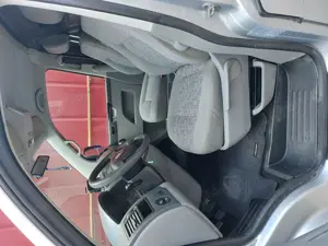 Vand Volkswagen Transporter T5 - imagine 5