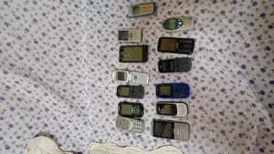 Vind telefoane vechi