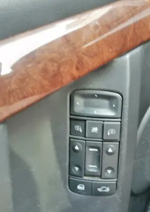 Vand Opel Vectra C, an 2004,260000 km,masina ideala pentru naveta,usoare urme de uzura