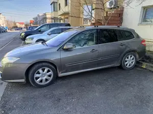 Vand schimb Renault Laguna 3 2.0 dci 150 cp motor defect,itp ofer fiscal. - imagine 2