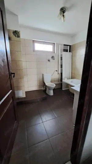 Casa de vanzare - imagine 2 Casa de vanzare - imagine 2