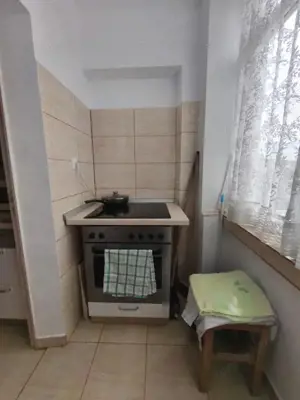 Apartament 2 camere, 49 mp, decomandat, Siret - imagine 12