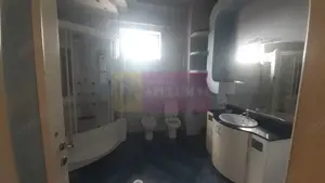 Două Etaje în Vilă în zona Voluntari de Închiriat - imagine 17