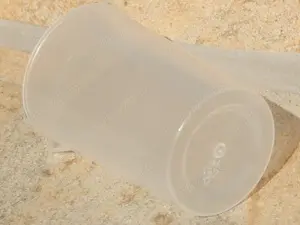 Recipient pahar plastic tip max 120 mL nefolosit - imagine 3