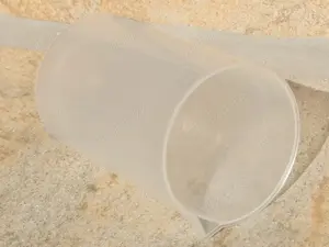 Recipient pahar plastic tip max 120 mL nefolosit - imagine 4