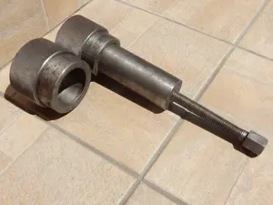 Piesa demontarea mansoanelor fixe de pe arborele secundar Dacia 1300 - imagine 4