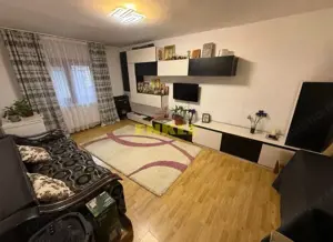 De vanzare apartament cu 3 camere, zona Mall