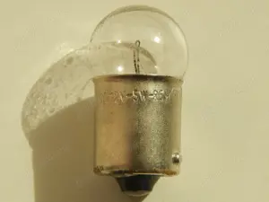 Bec auto SE 12V 5W R5W E19 - imagine 2