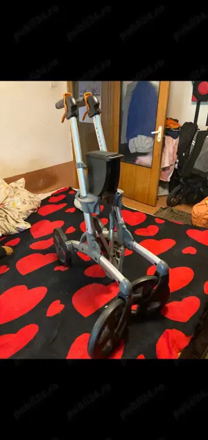 Rolator ortopedic cu patru roti pliabil - imagine 3