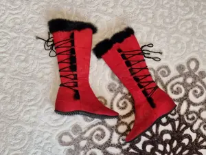 Cizme dama, marimea 38, rosu cu blanita neagra