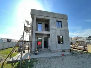 Casă la cheie P + E, 101 mp utili, 300 mp curte, Veteranilor