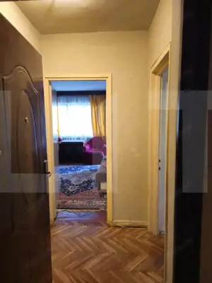 apartament de vanzare, cu o camera, 40 mp, zona Take Ionescu - imagine 2  apartament de vanzare, cu o camera, 40 mp, zona Take Ionescu - imagine 2