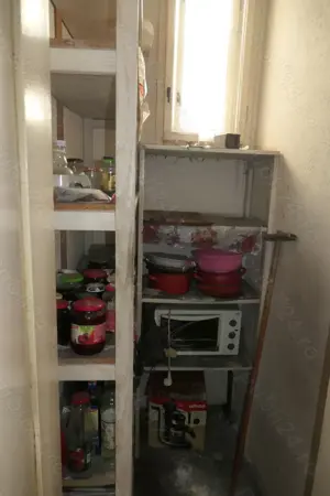 Apartament 4 camere foarte spațios - tot etajul, locație excepțională - imagine 4