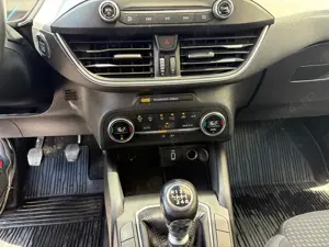 Ford Focus 1.5 EcoBlue Titanium Business - imagine 8