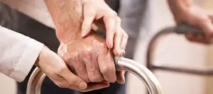 Caut URGENT Ingrijitoare varstnic regim INTERN sau in WEEKEND !