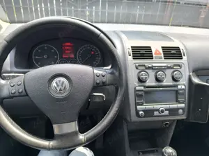 Volkswagen Cross Touran - imagine 8