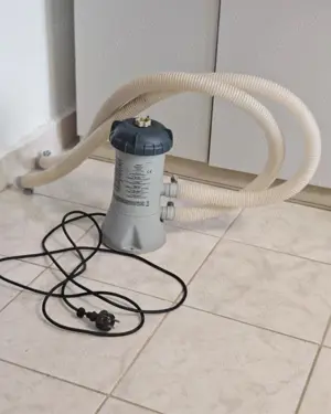 Pompa de filtrare pentru piscina 