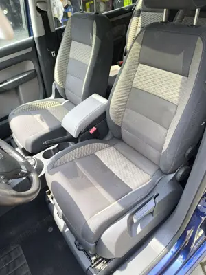 Volkswagen Cross Touran - imagine 9