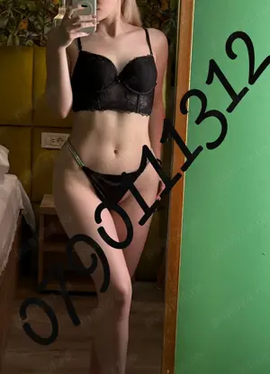 Blonda,poze 100% Reale, Sala Palatului