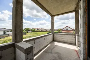 PROPRIETATE VÂNDUTĂ! Vilă spațioasă– Via Carmina, Arad. - imagine 3