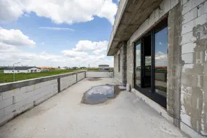 PROPRIETATE VÂNDUTĂ! Vilă spațioasă– Via Carmina, Arad. - imagine 2