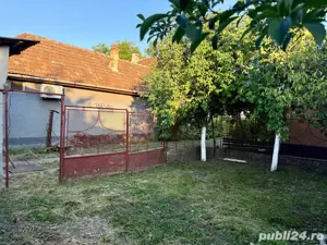 Casă spațioasă cu 4 dormitoare, garaj, toate utilitățile și teren 1180 mp   ocazie rară! - imagine 8 Casă spațioasă cu 4 dormitoare, garaj, toate utilitățile și teren 1180 mp   ocazie rară! - imagine 8