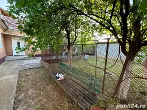Casă spațioasă cu 4 dormitoare, garaj, toate utilitățile și teren 1180 mp   ocazie rară! - imagine 10 Casă spațioasă cu 4 dormitoare, garaj, toate utilitățile și teren 1180 mp   ocazie rară! - imagine 10