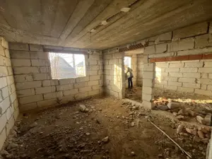 Casa spatioasa pe 2 nivele SACEL, Maramures 182m2 utili - imagine 4