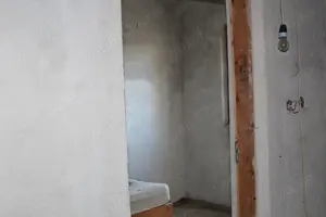  1.  Casă + teren 2.044 mp la DN67   Călnic, Gorj   construcție la gri - imagine 7