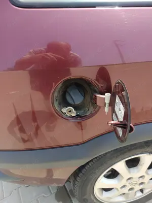 Opel Zafira Benzină cu Gpl - imagine 5