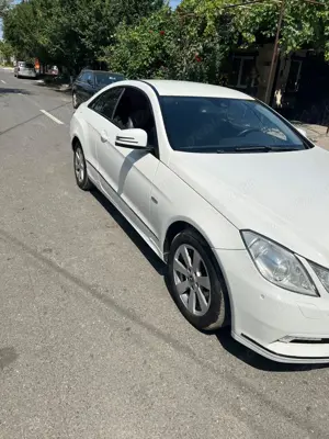 Mercedes E class coupe - imagine 2