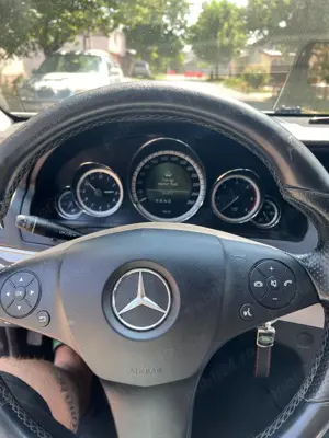 Mercedes E class coupe - imagine 6